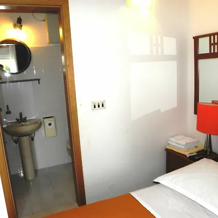 Hotel Beachfront Mediteran 3*