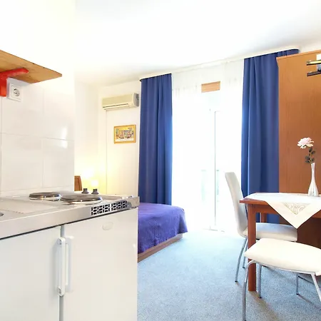 Beachfront Mediteran Hotel 3*